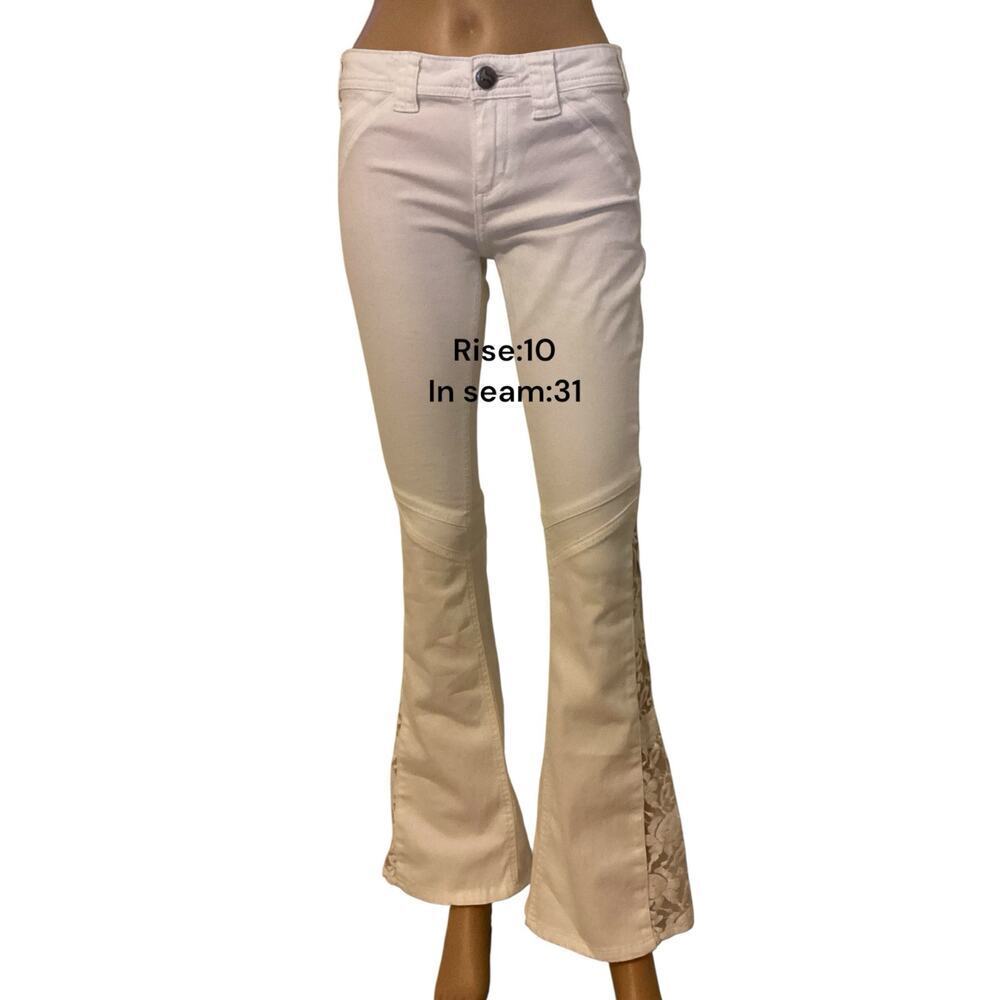 Free People low rise Flare Denim Jeans lace panel on hem Women’s 27 White